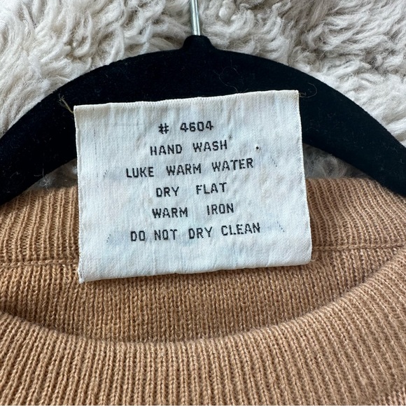 RARE Vintage Pullover Sweater Native American Size M - Picture 2 of 7